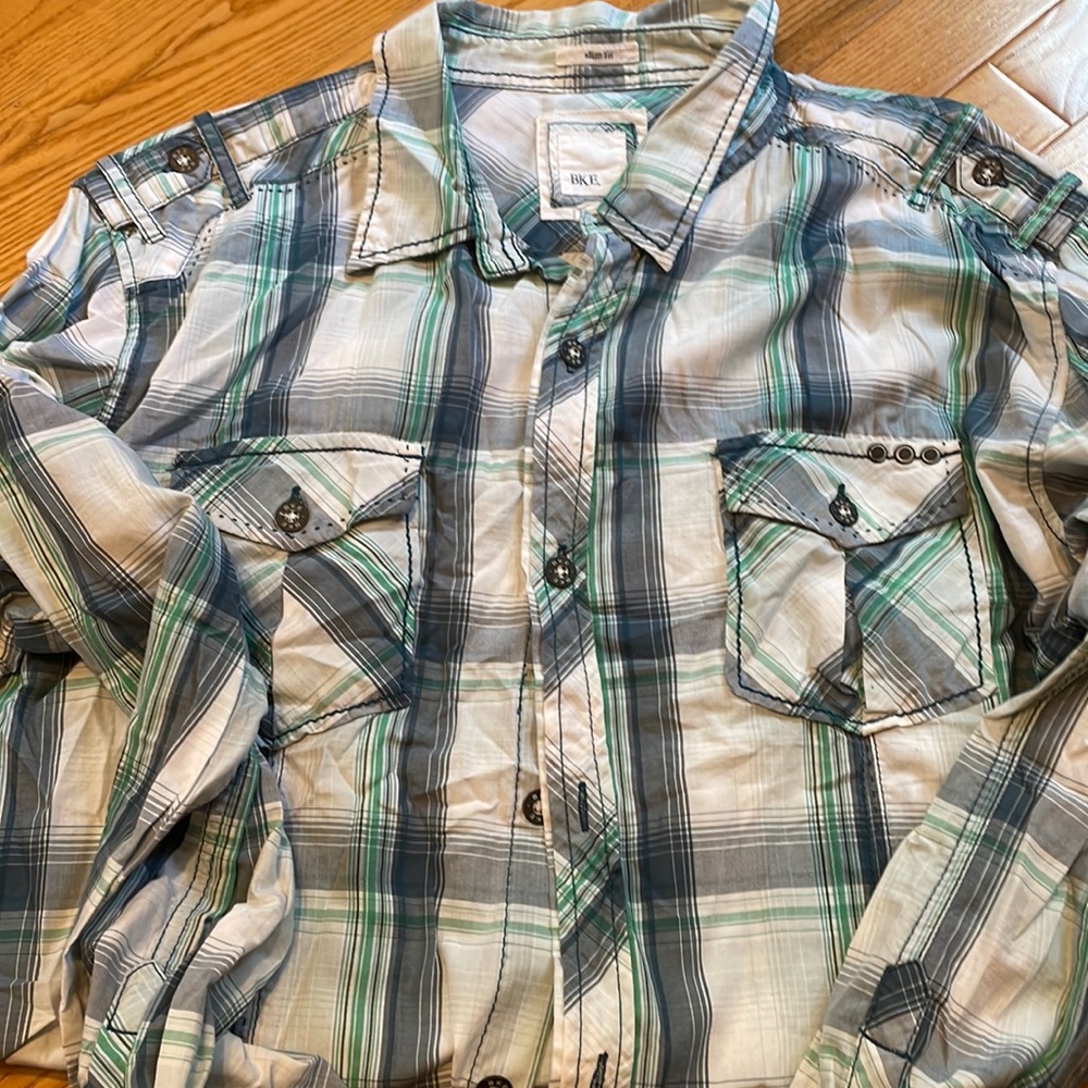 Men’s long sleeve buckle shirt